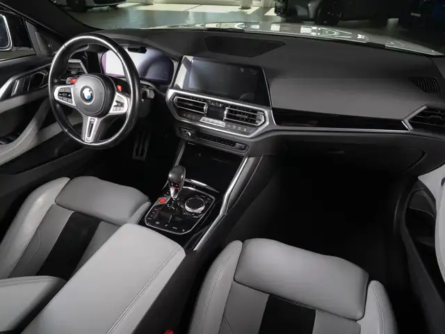 BMW M4 view 15