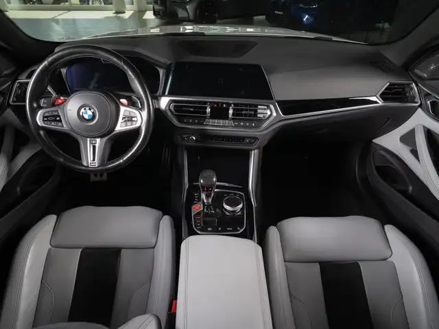 BMW M4 view 13
