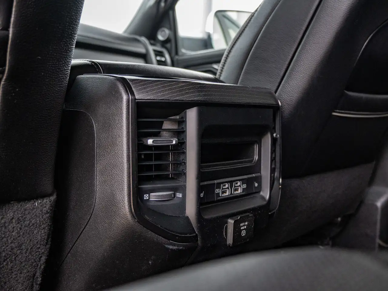 RAM 3500 снимка RAM 3500