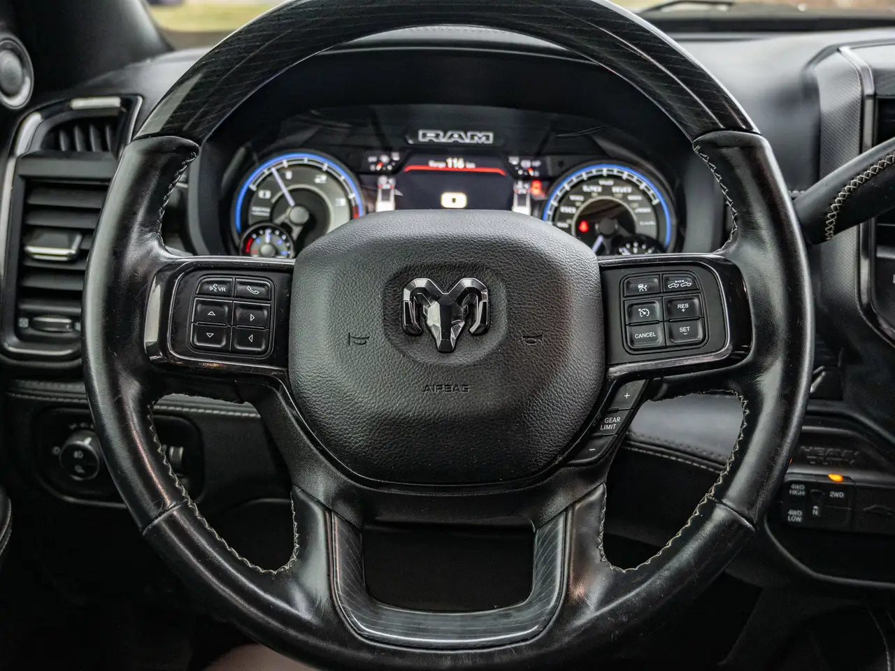 RAM 3500 снимка RAM 3500