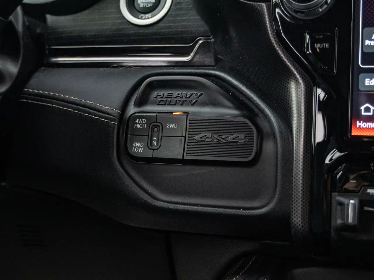RAM 3500 снимка RAM 3500
