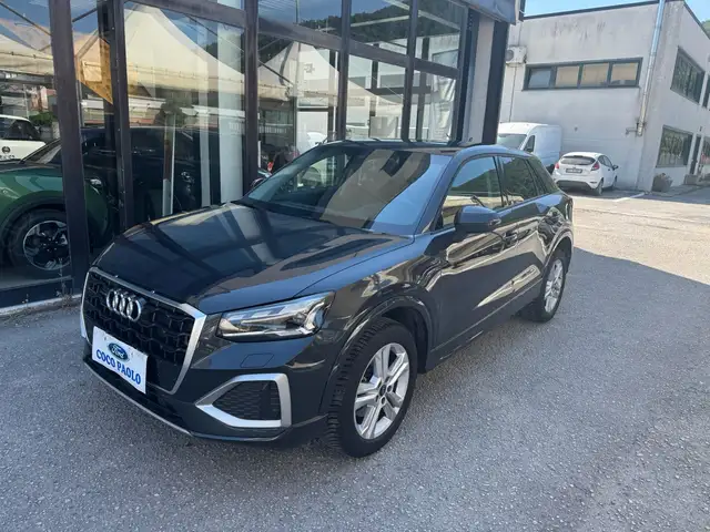 Audi Q2 Q2 40 TFSI quattro S tronic Business Advanced