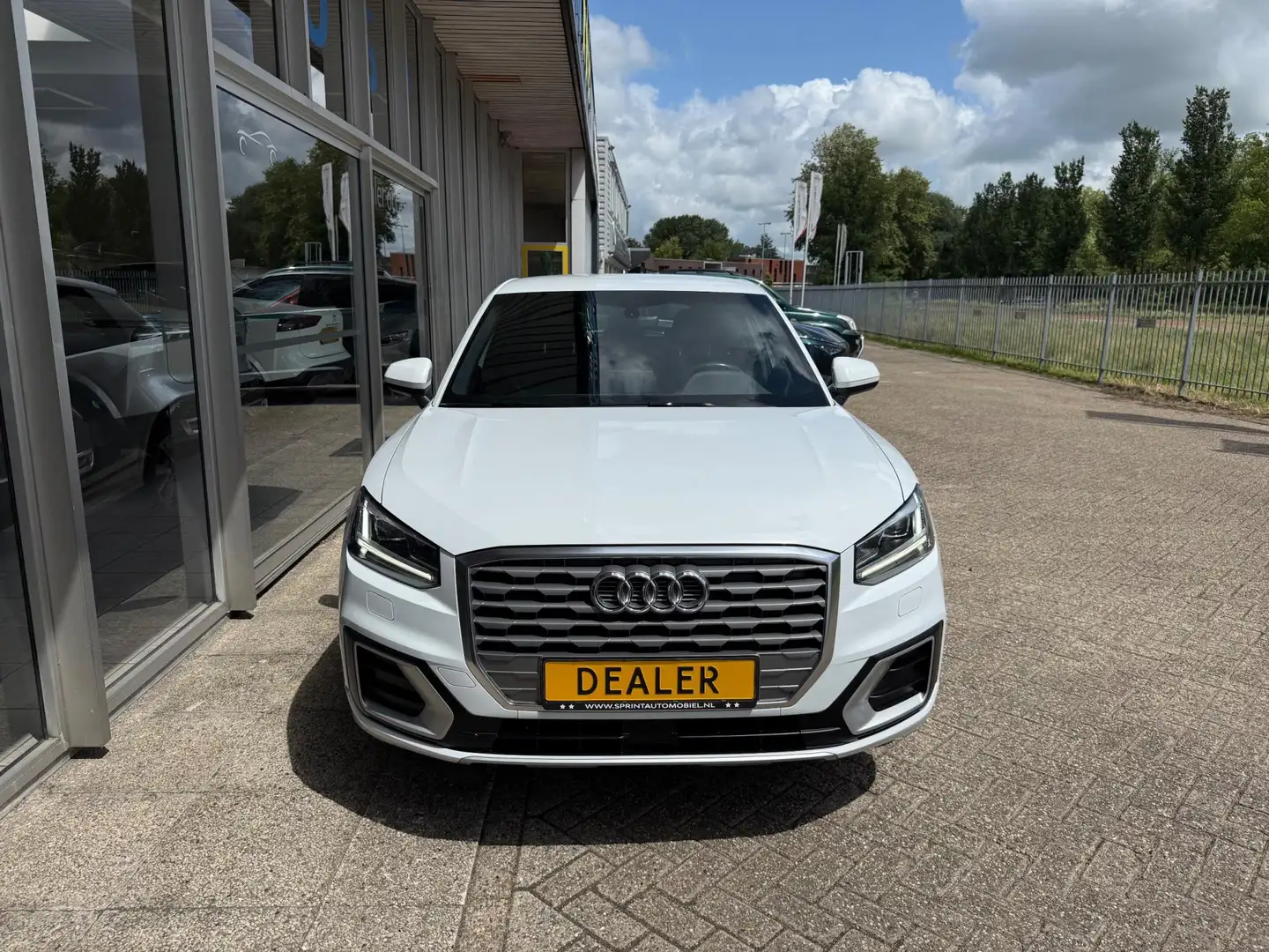 Audi Q2 1.0 TFSI Sport Pro Line S / NAVIGATIE / PARKEERSEN Weiß - 2