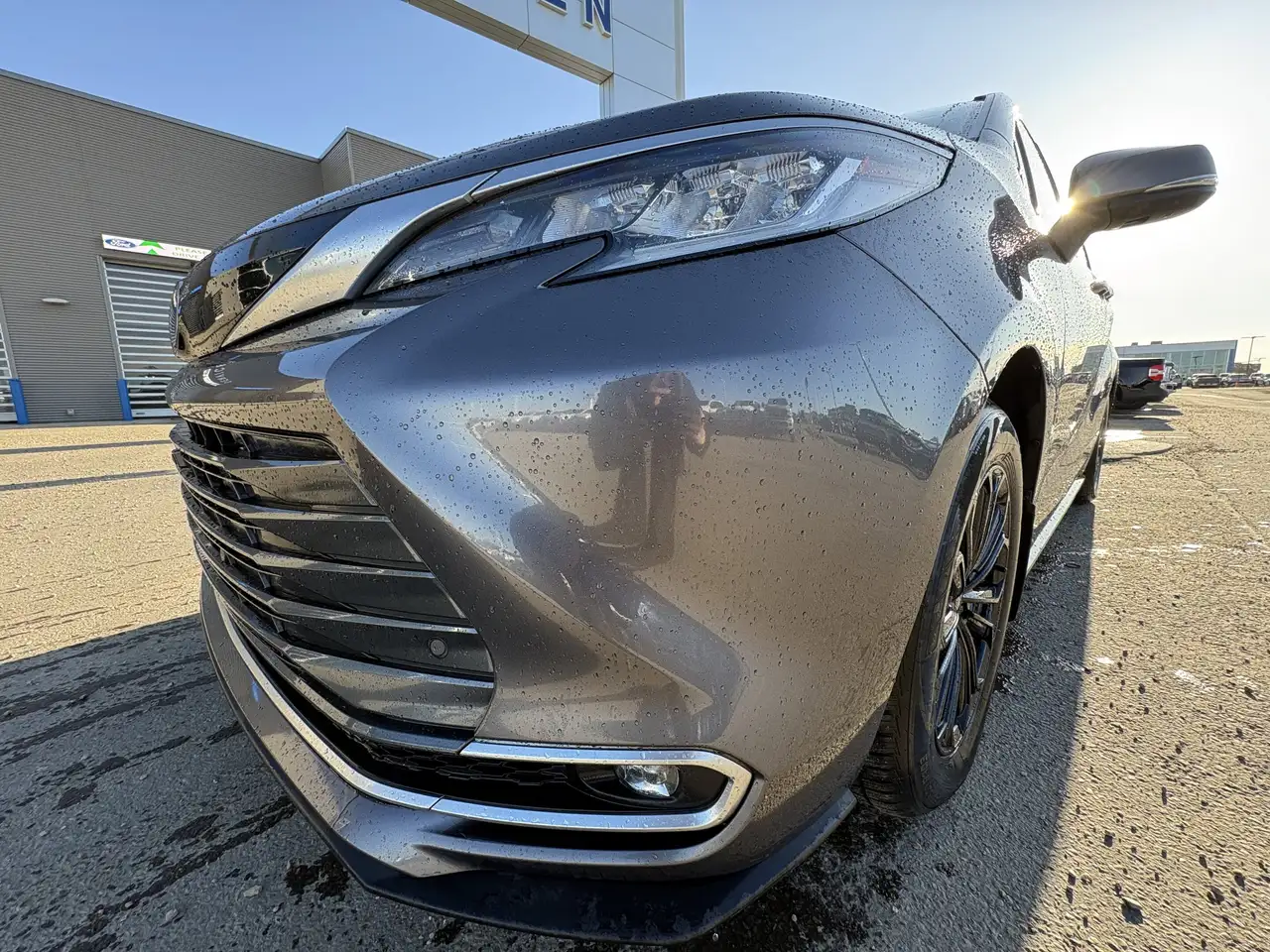 Toyota Sienna снимка Toyota Sienna