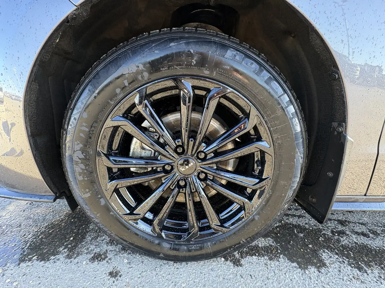 Toyota Sienna снимка Toyota Sienna