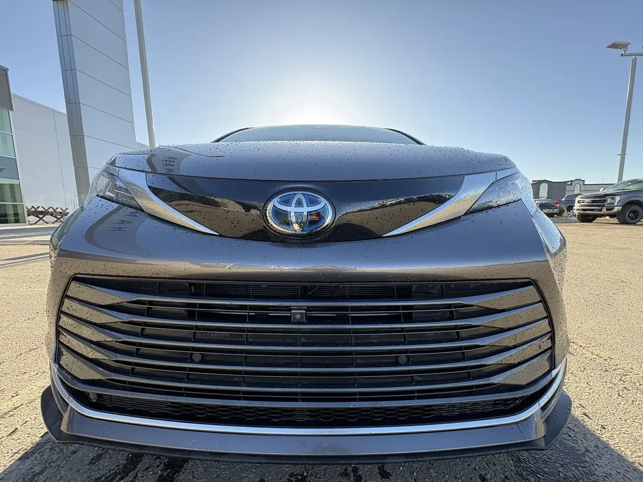 Toyota Sienna снимка Toyota Sienna