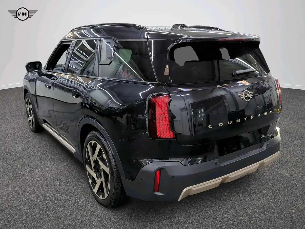 MINI Countryman SE All4 Favoured Trim 7