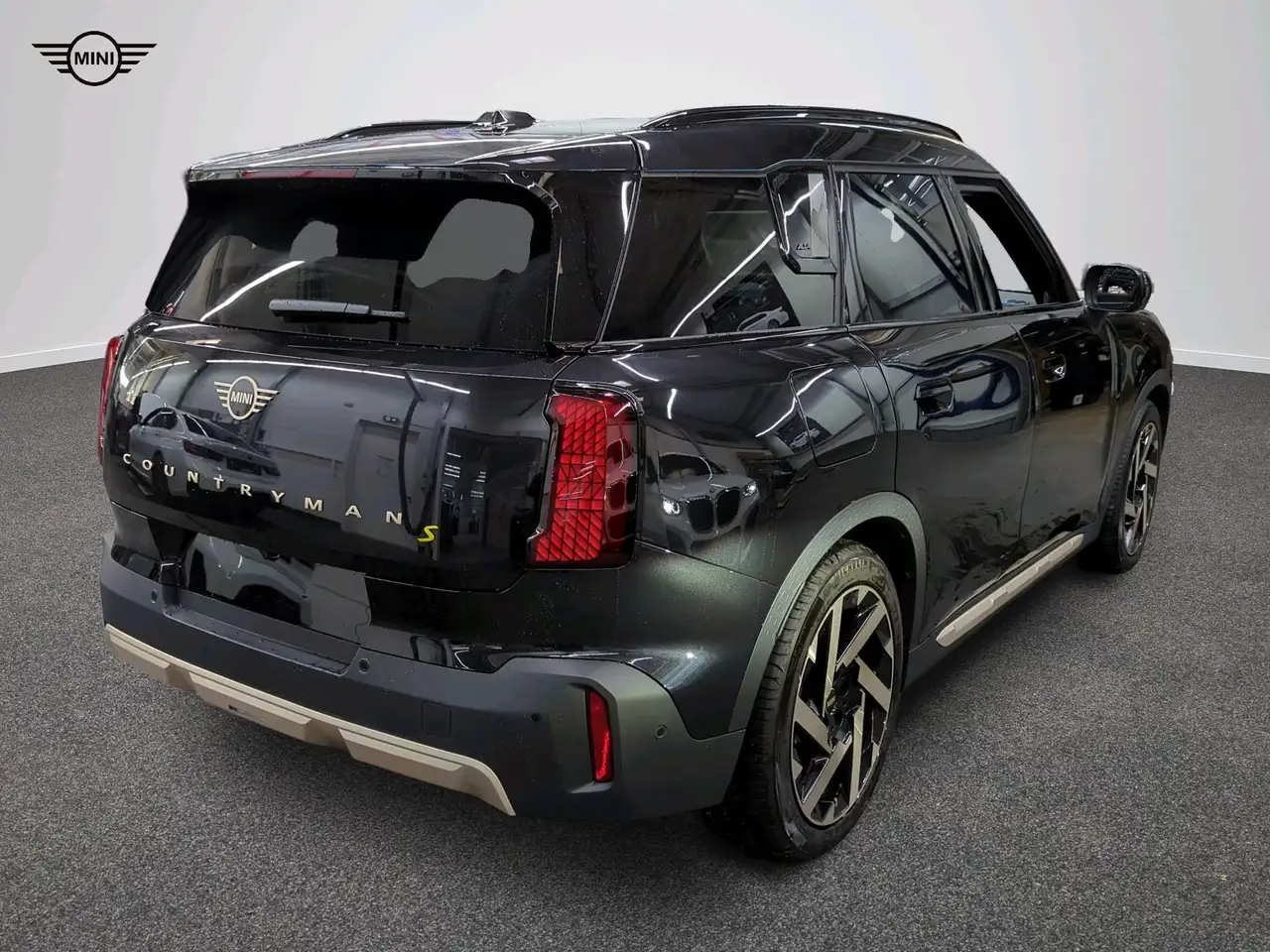 MINI Countryman SE All4 Favoured Trim 4