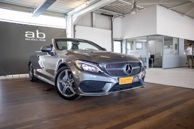 Mercedes-Benz C Class view 3