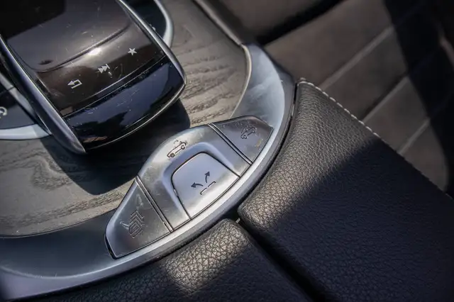 Mercedes-Benz C Class view 15