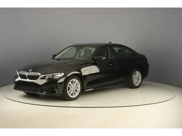 BMW 320 e 204pk Pack Drive Assist