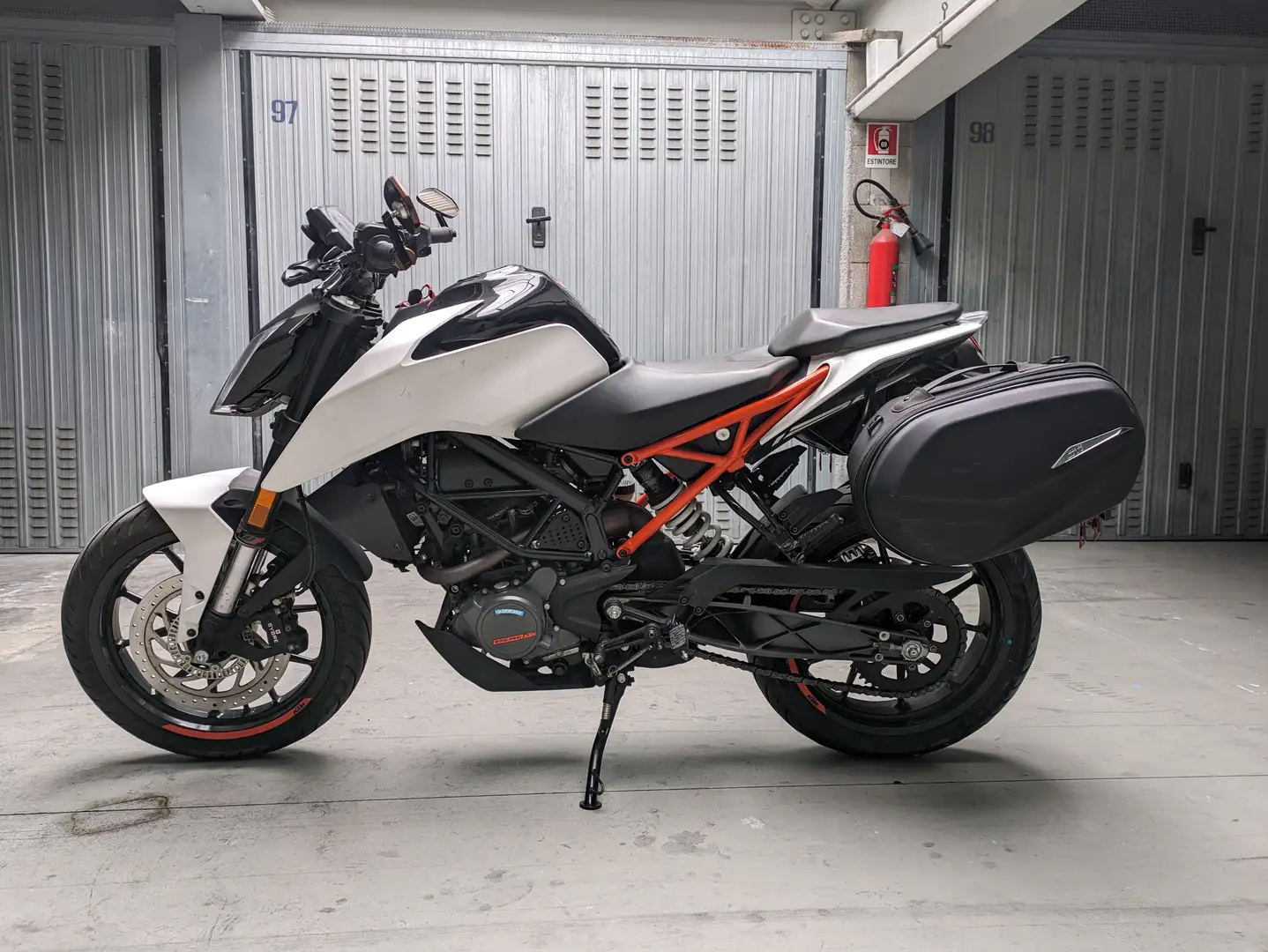 KTM 125 Duke ABS Alb - 1