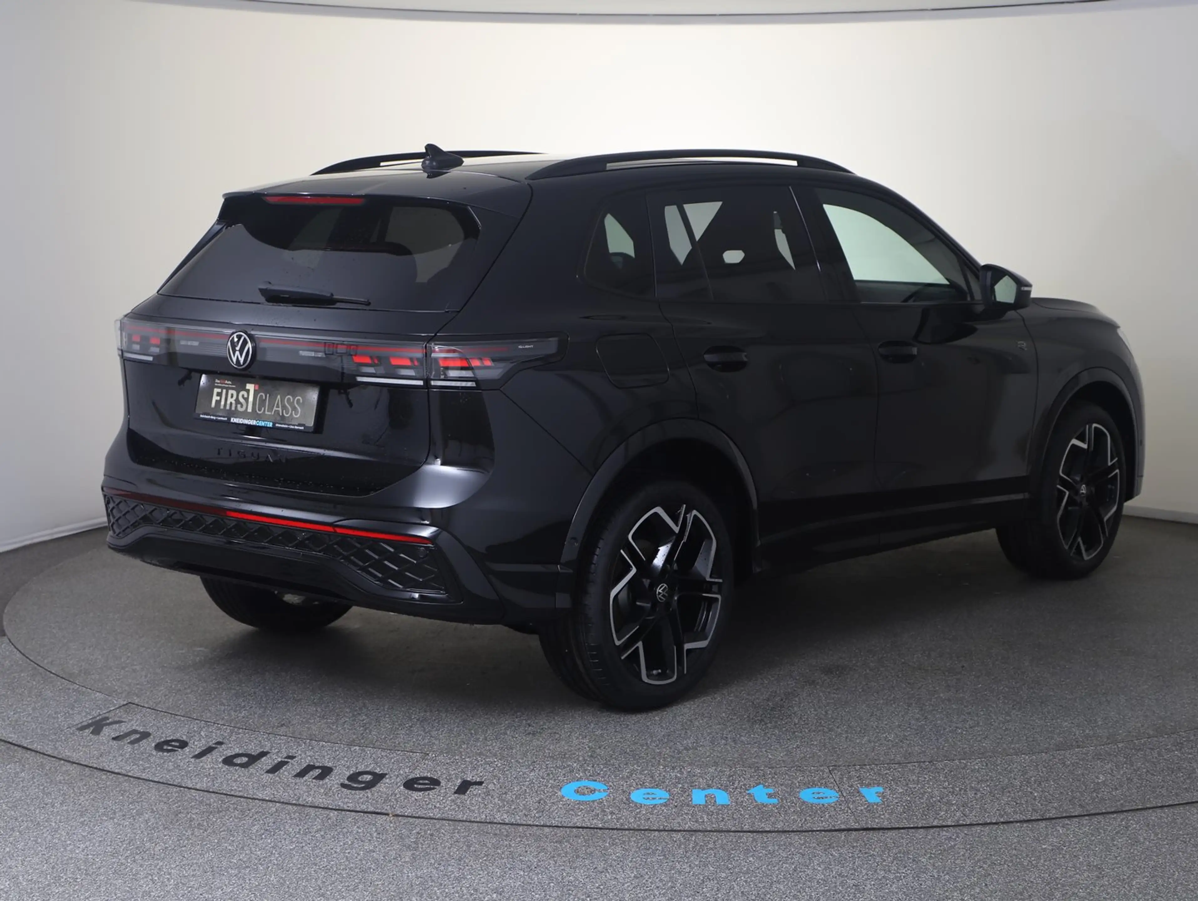 Volkswagen Tiguan Sport TDI 4MOTION DSG — photo 5
