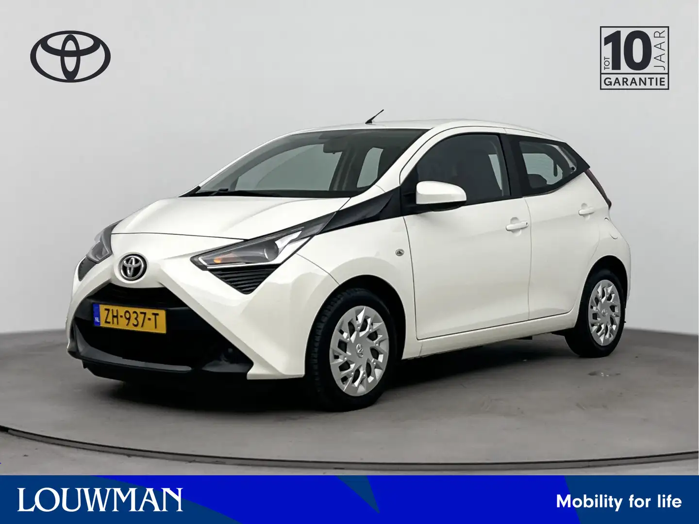 Toyota Aygo 1.0 VVT-i x-play Wit - 1