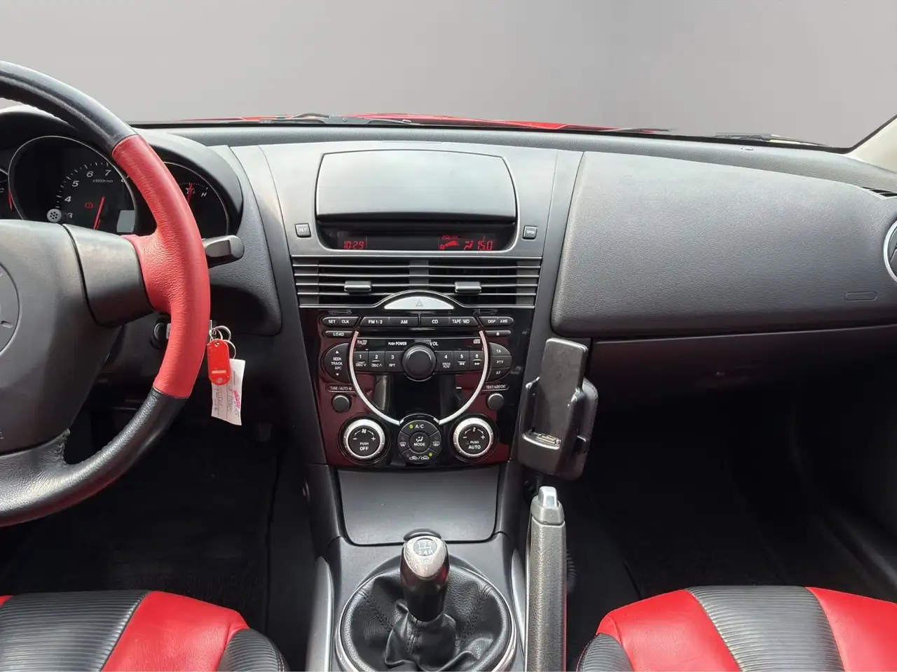 MAZDA RX-8 - 192 ch - 74 950KMS - 1ERE MAIN - ENTRETIEN COMPLET- SELLERIE CUIR - TOIT OUVRANT - VOLANT EN CUIR