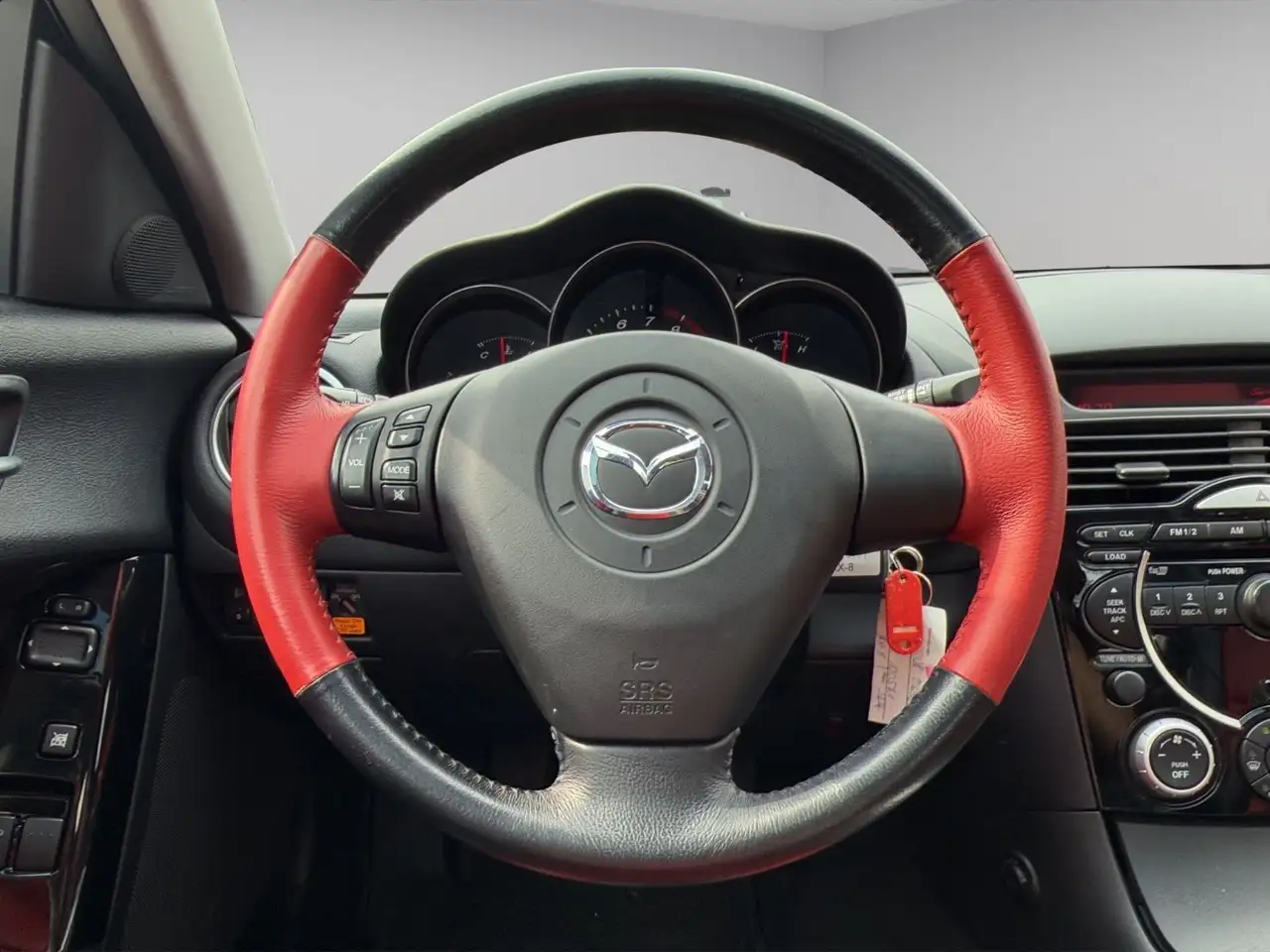 MAZDA RX-8 - 192 ch - 74 950KMS - 1ERE MAIN - ENTRETIEN COMPLET- SELLERIE CUIR - TOIT OUVRANT - VOLANT EN CUIR