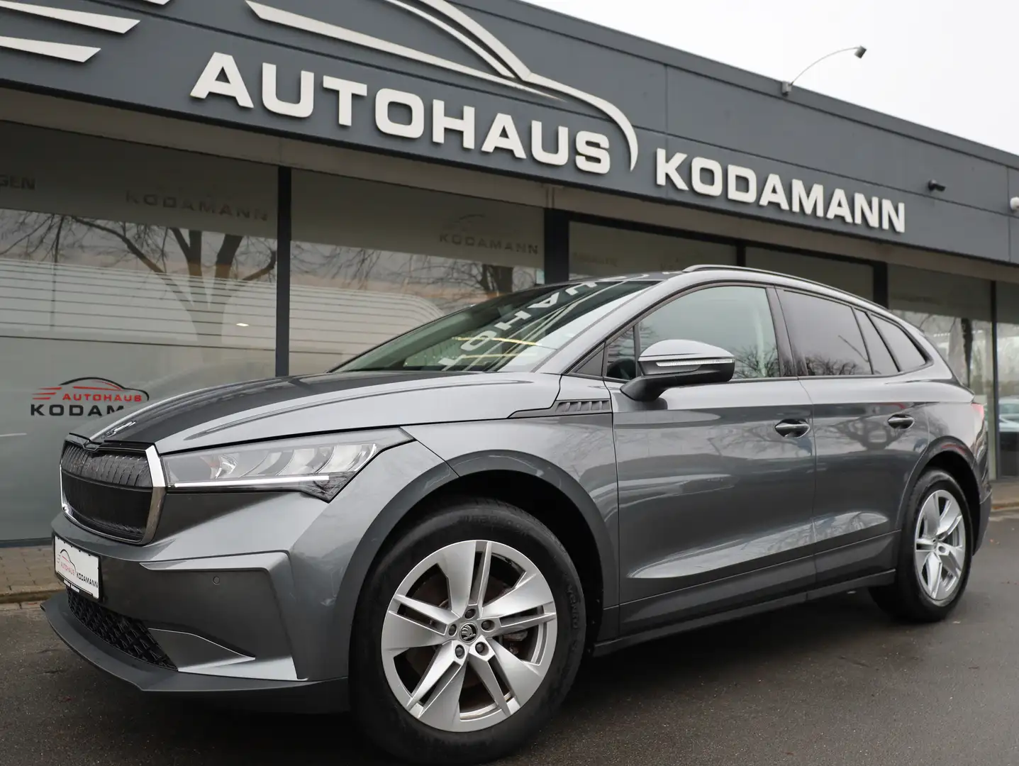 Skoda Enyaq 50 Loft*Digi.Cockpit*AppleCar*Keyless*CAM Grau - 1