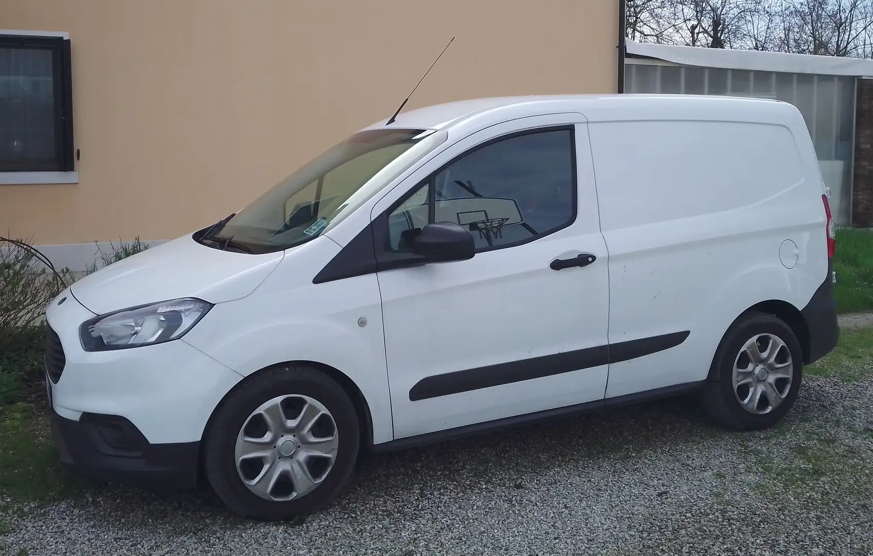 Ford Transit Courier TD 1500 DIESEL E6 -MANUALE Bianco - 2