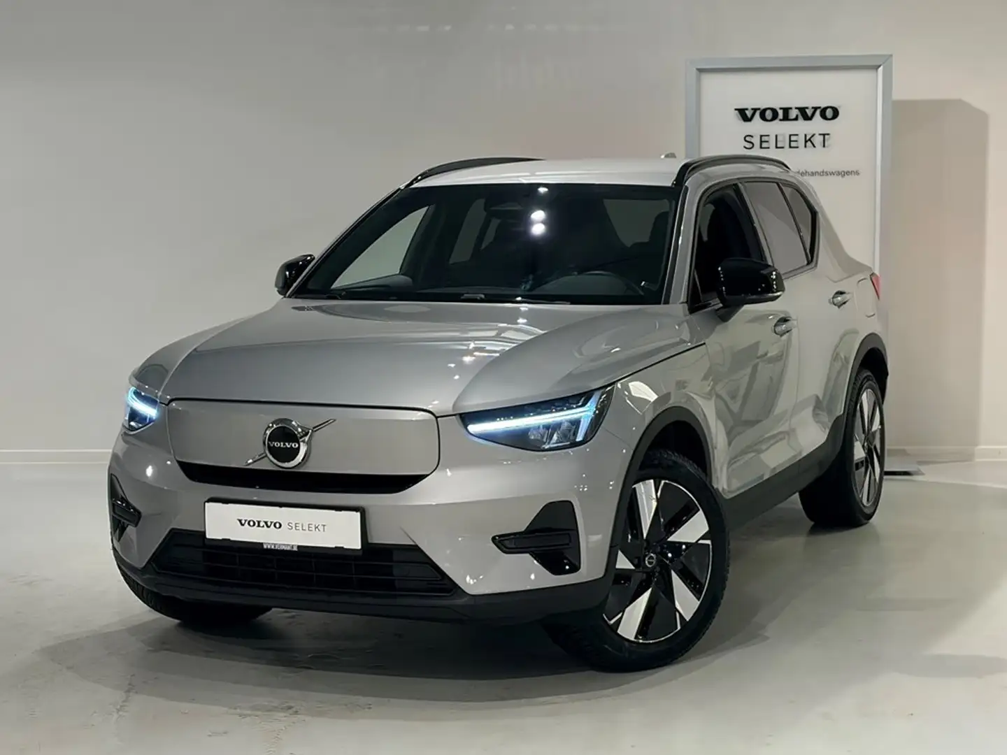 Volvo C40 Recharge Extended Range Grijs - 1