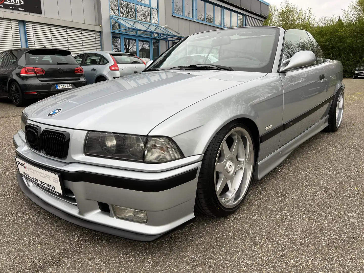 BMW 328 BMW 328i Cabrio M-Paket ab Werk - Individual Silber - 1