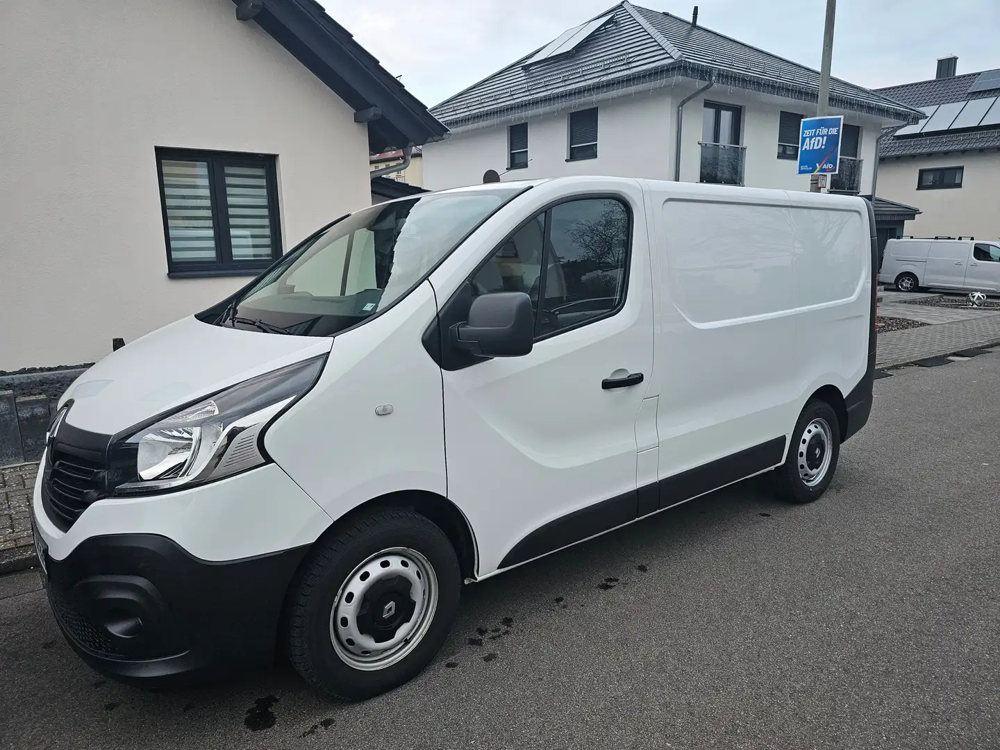 Renault Trafic Trafic ENERGY dCi 125 L1H1 Formula Edition - 2