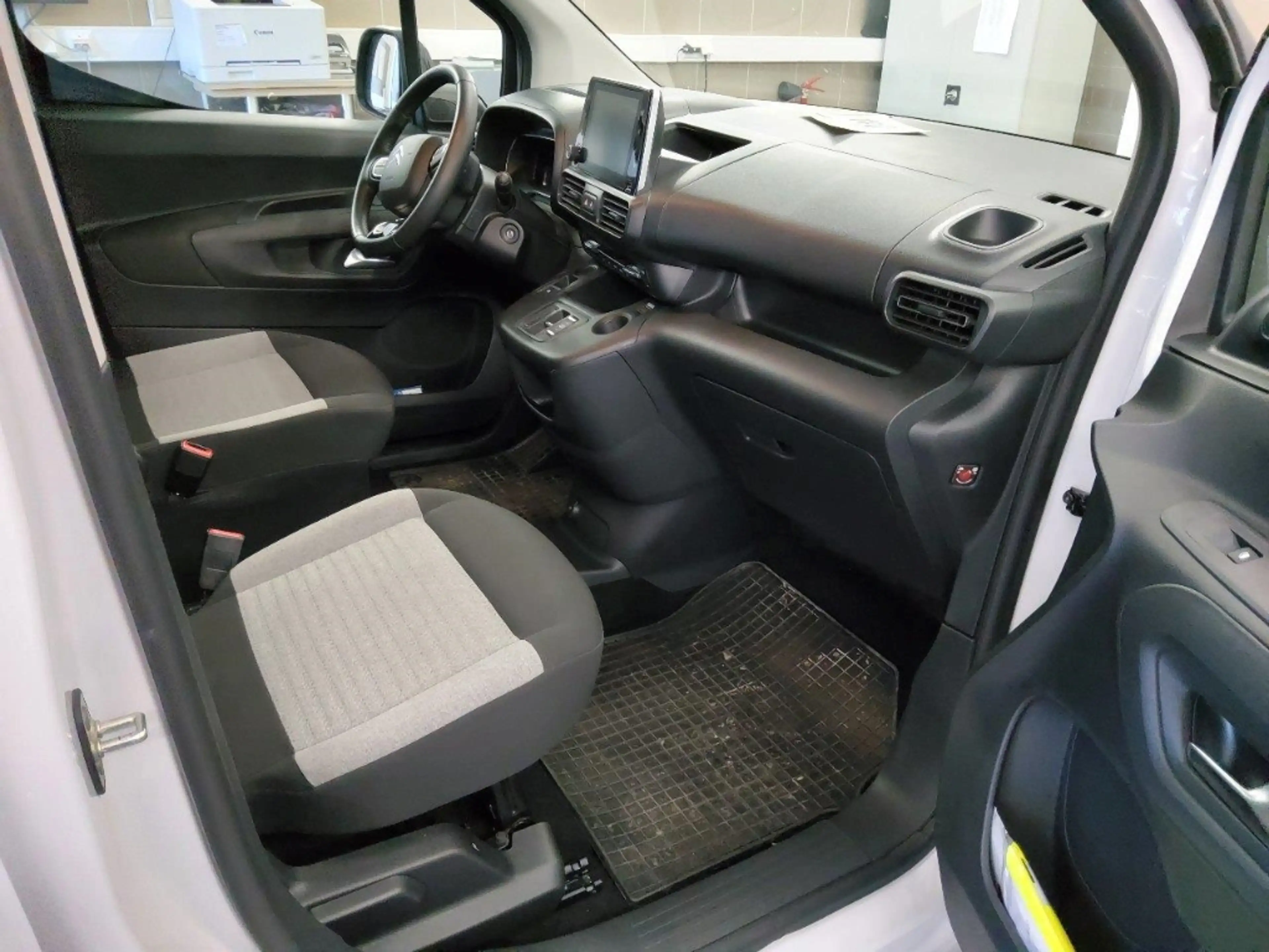 Citroen Berlingo M Shine 11kw Shz Navi Kamera — photo 4