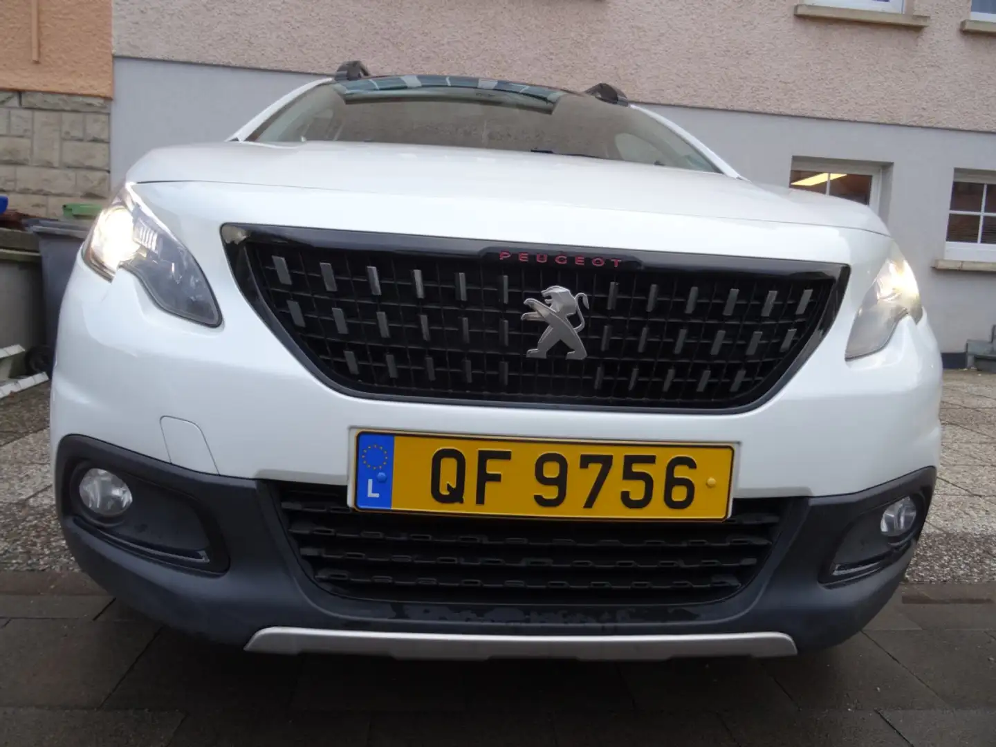 Peugeot 2008 1.6 e-HDi 100CV GT-Line Bianco - 2
