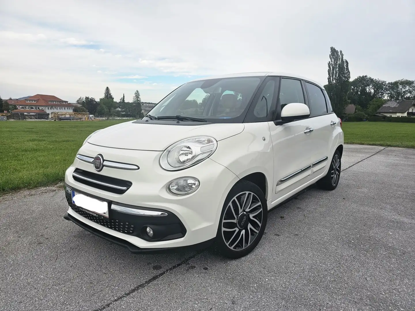 Fiat 500L Wagon 1,3 MultiJet II 95 Dualogic Lounge - 1