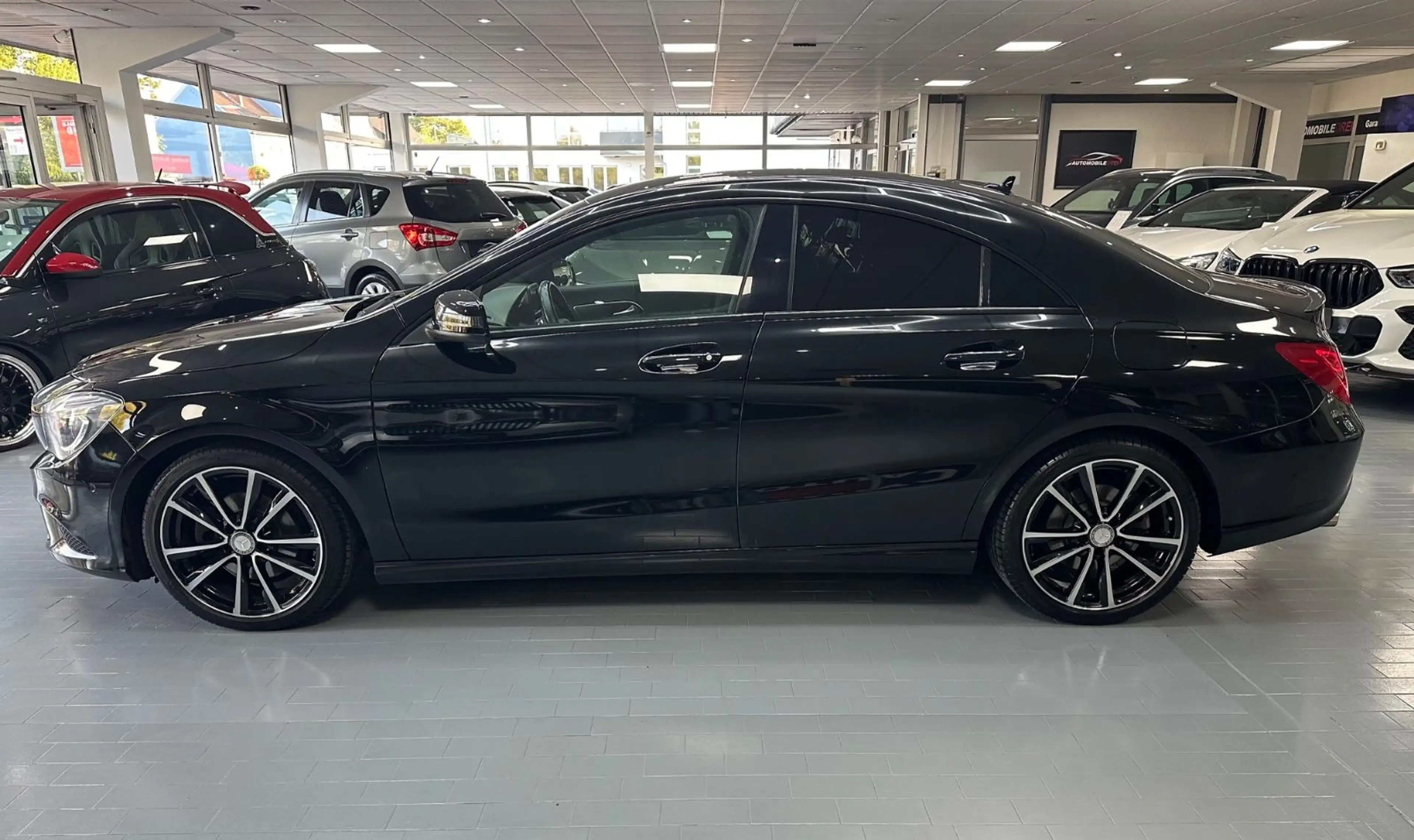 Mercedes-Benz CLA 180 / Klima/ Xenon/ Sitzheizung/ TÜV Neu — photo 6