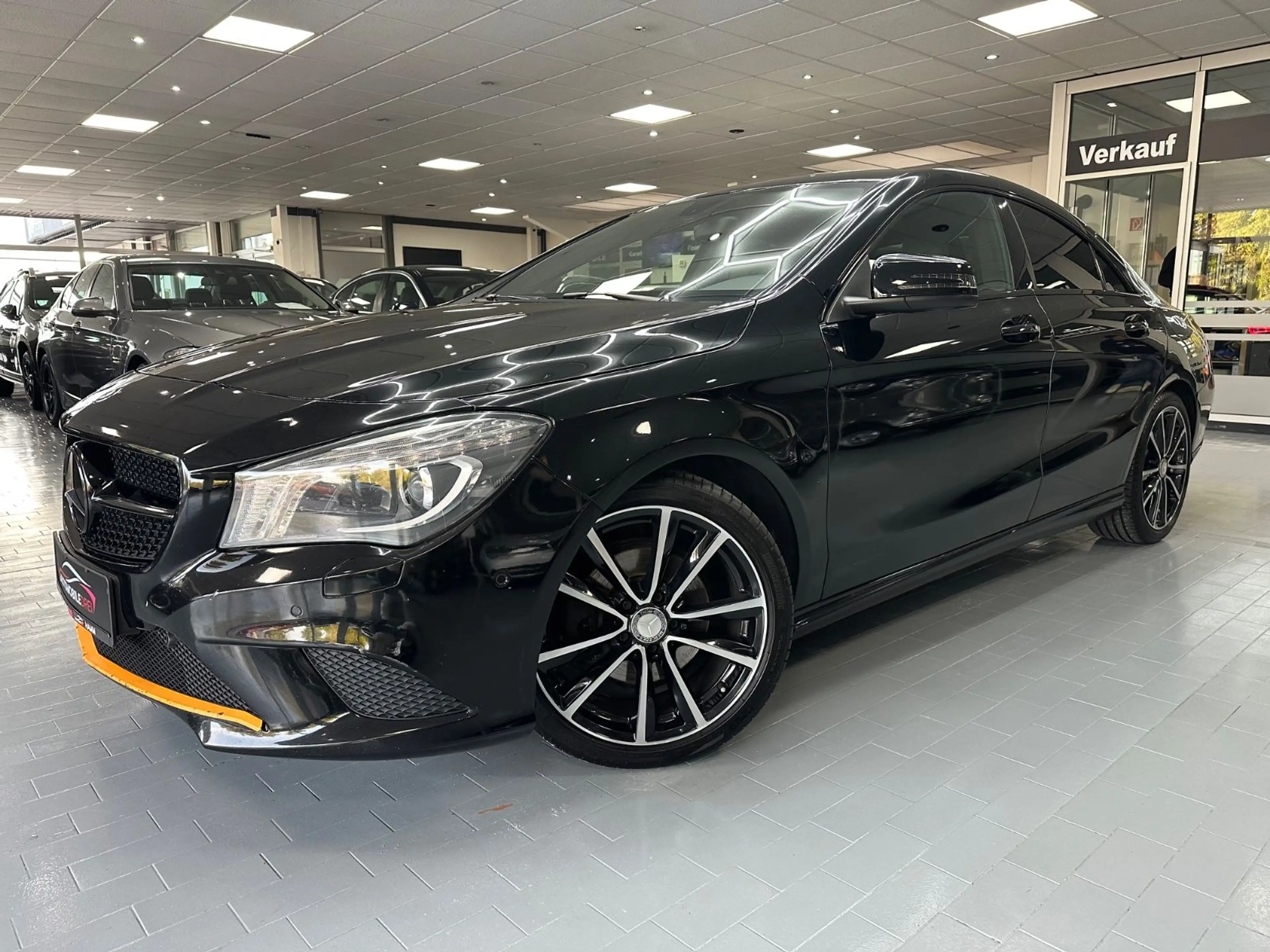 Mercedes-Benz CLA 180 / Klima/ Xenon/ Sitzheizung/ TÜV Neu
