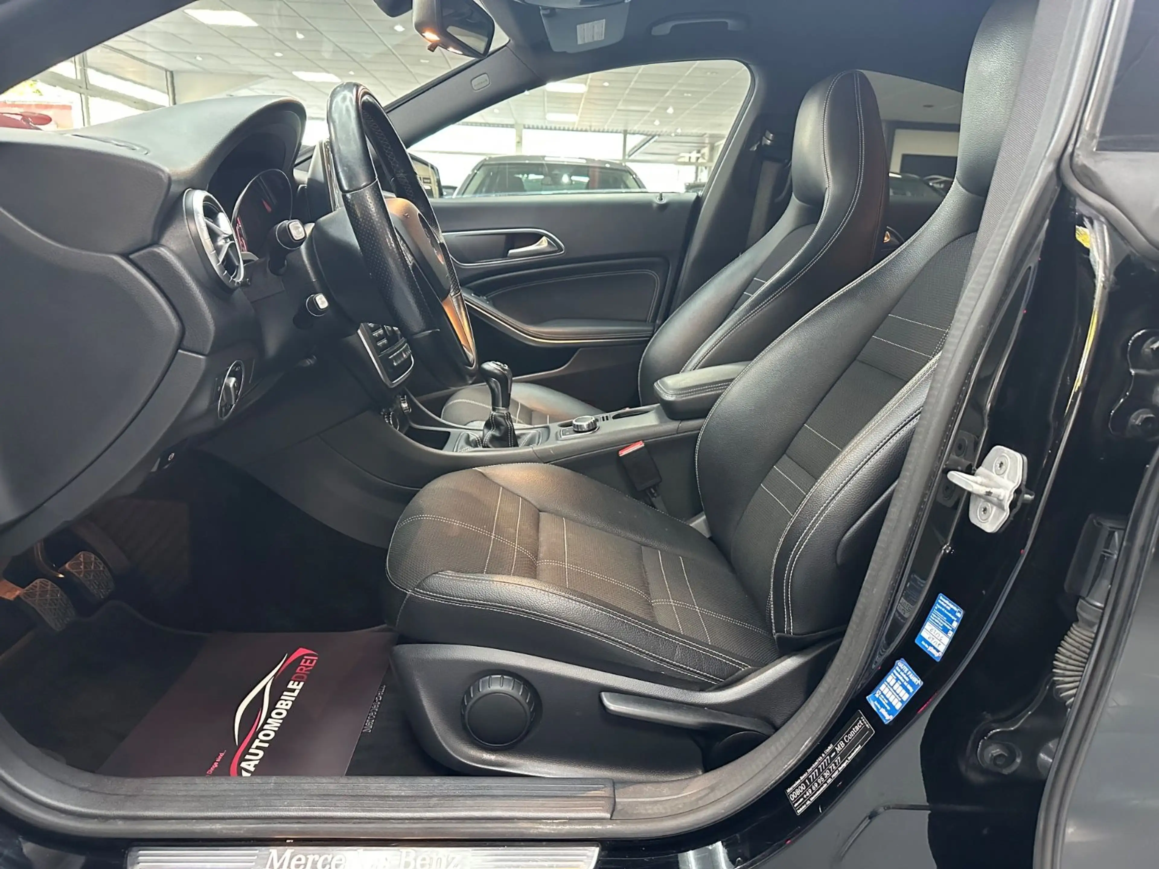 Mercedes-Benz CLA 180 / Klima/ Xenon/ Sitzheizung/ TÜV Neu — photo 10