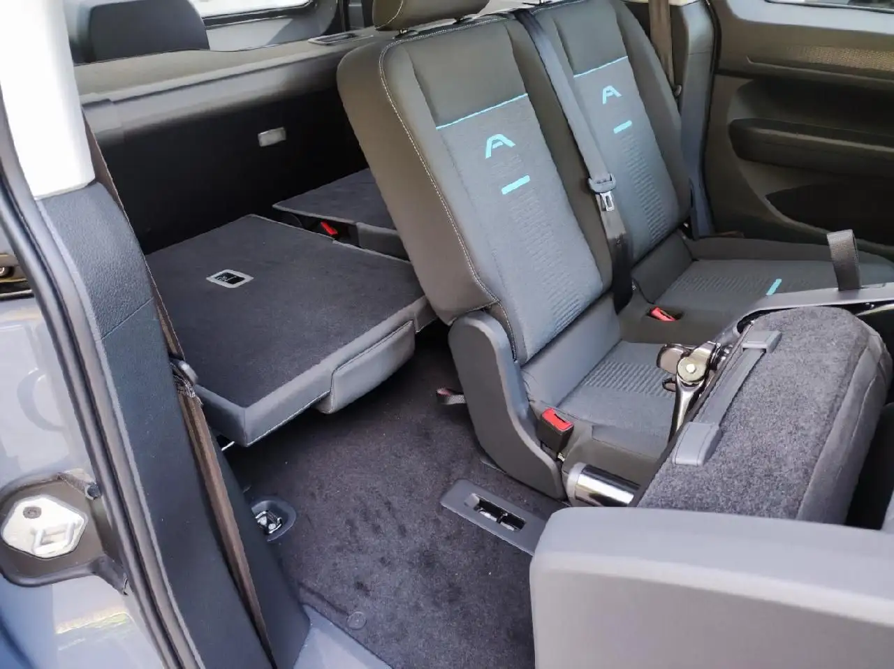 Ford Tourneo Connect 2026 — фото 12