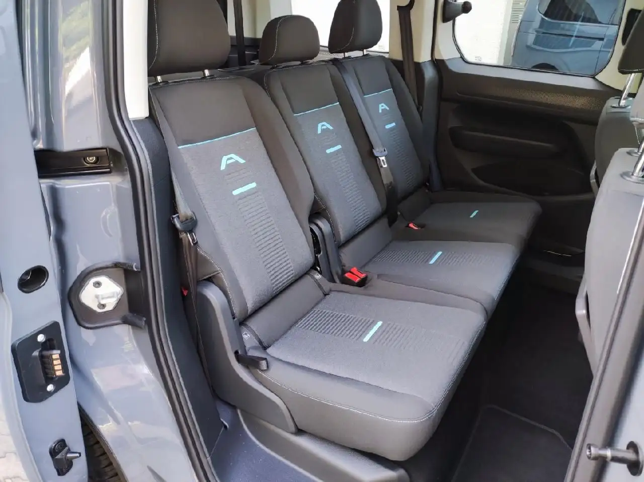 Ford Tourneo Connect 2026 — фото 11