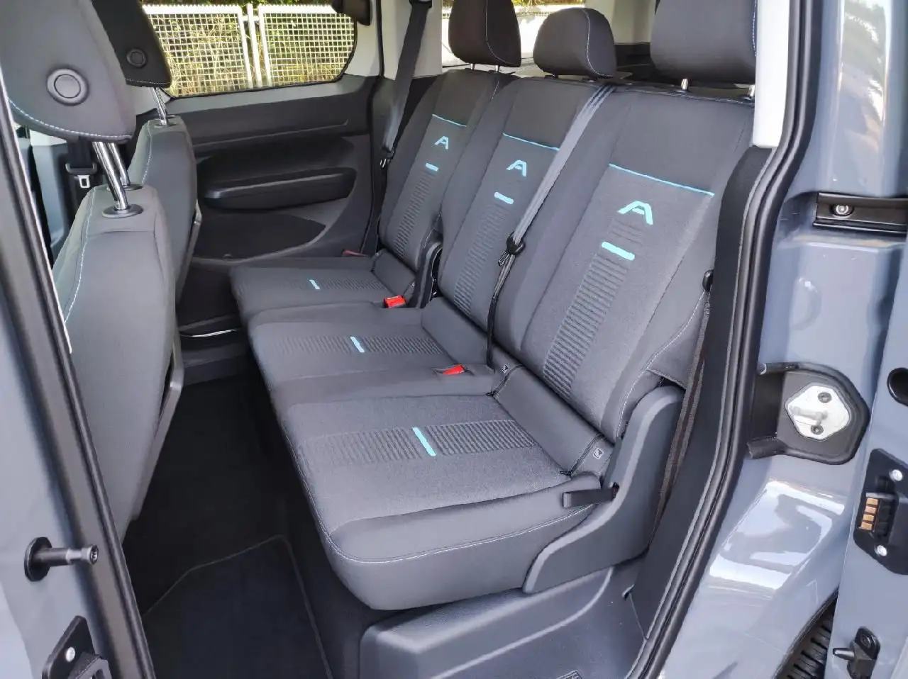 Ford Tourneo Connect 2026 — фото 10