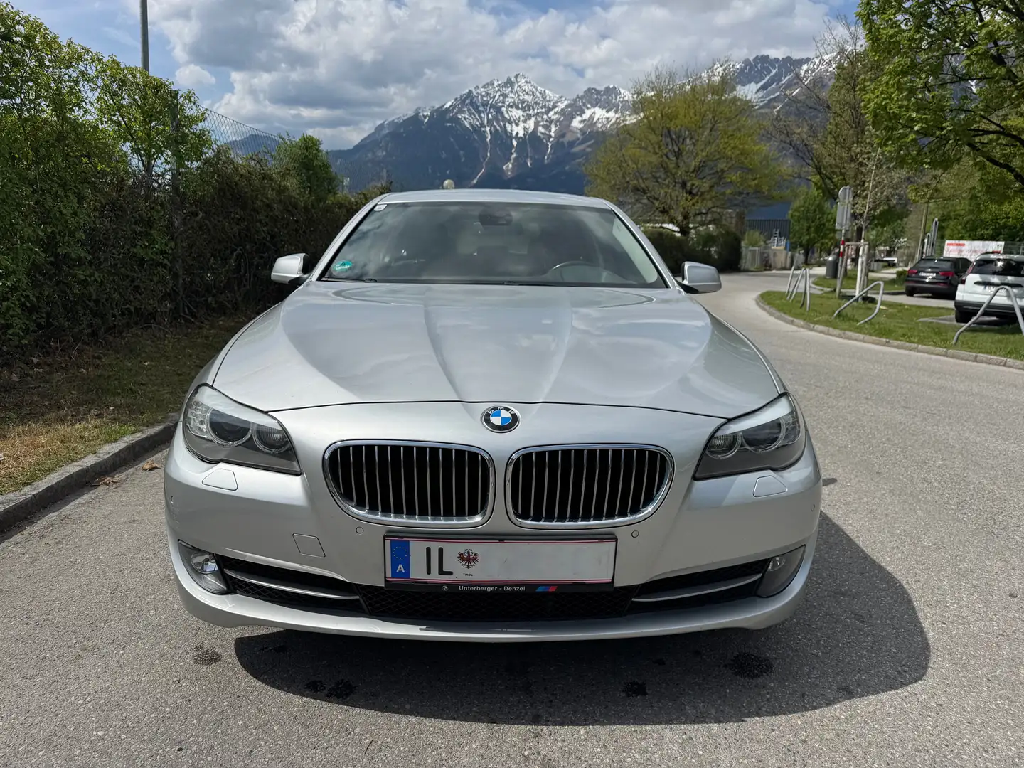 BMW 520 520d Touring Österreich-Paket Aut. Silber - 1