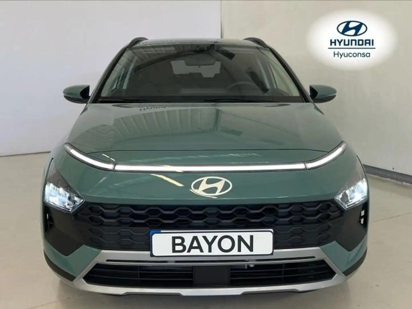 Hyundai BAYON 1.0 TGDI 74kW (100CV) 48V Maxx DCT Verde - 2