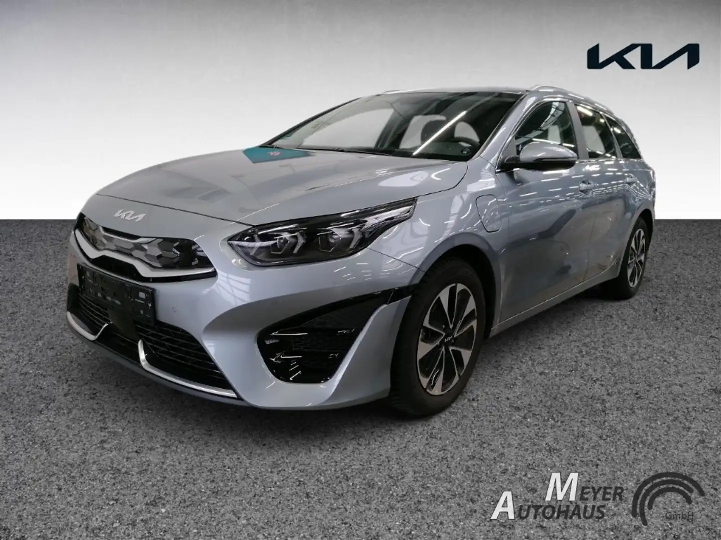 Kia Ceed SW / cee'd SW 1.6 PHEV DCT6 Spirit+Tech+Sitzkomfort-Paket srebrna - 1