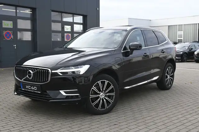 Volvo XC60 T8 RC AWD Inscription*PANO*RFK*BLIS*DAB*AHK