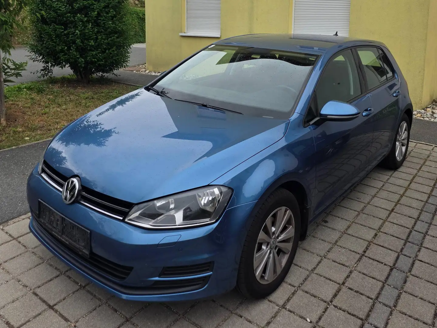 Volkswagen Golf Golf Trendline 1,6 BMT TDI DPF Trendline Blau - 1