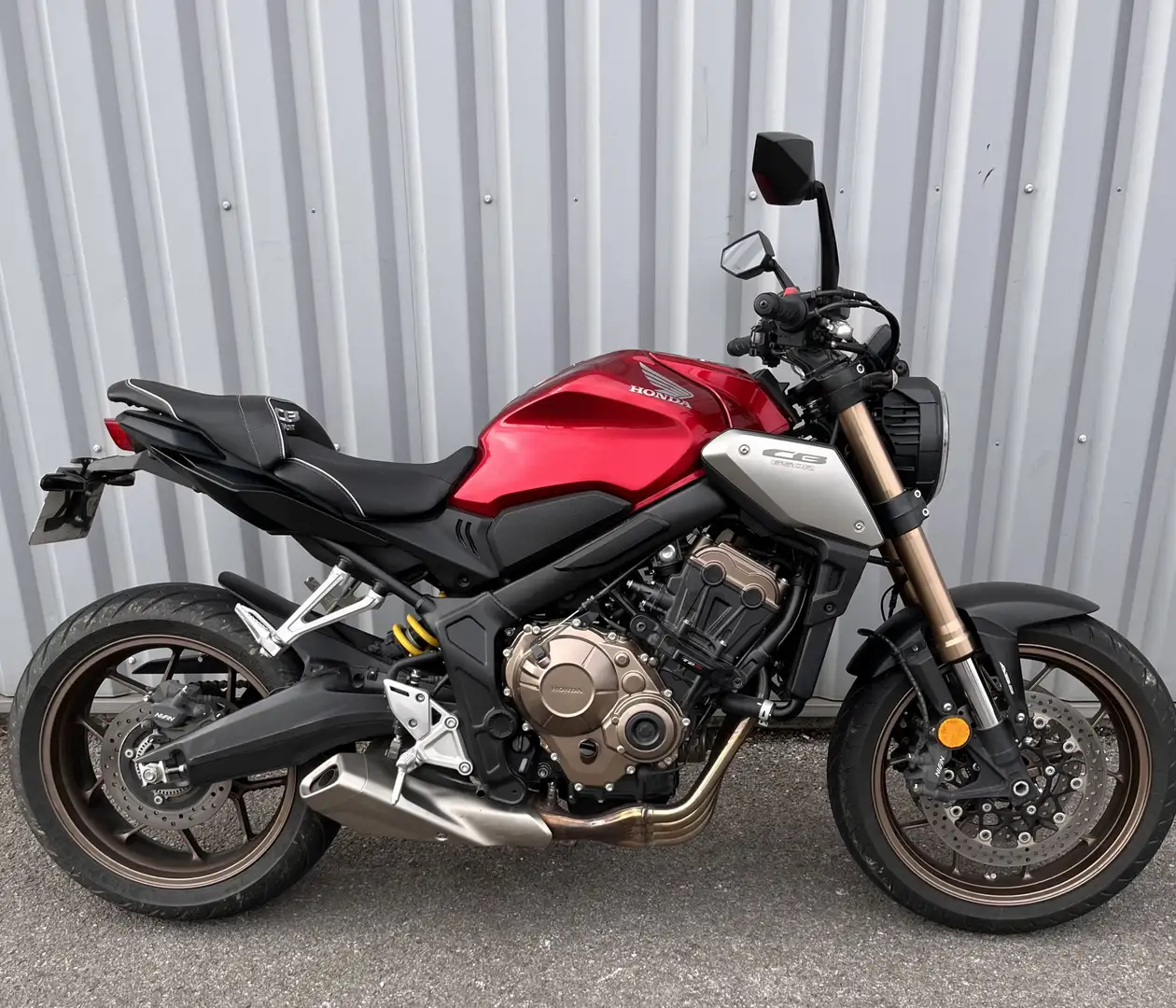 Honda CB 650 Rouge - 1