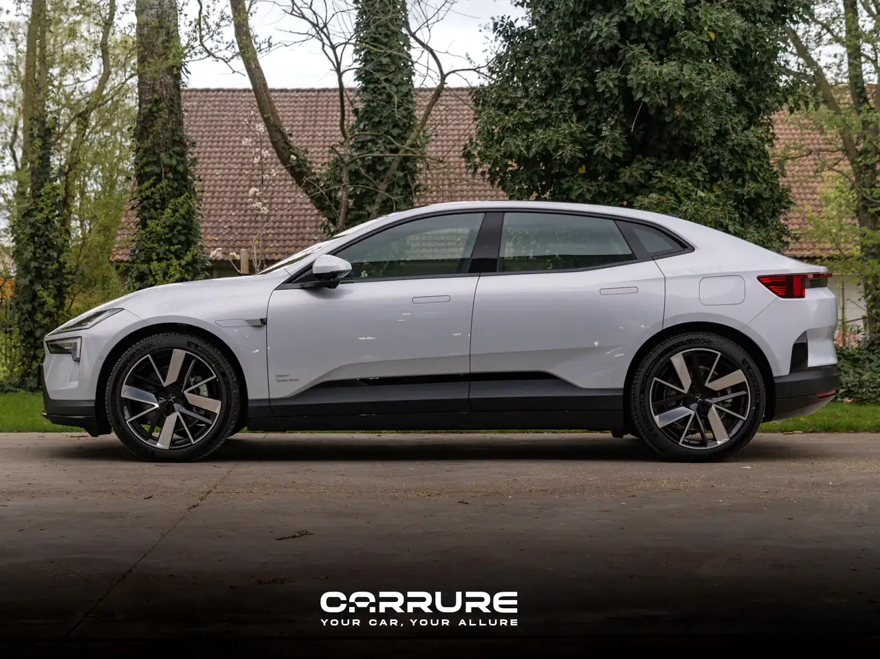 Polestar 4 2025