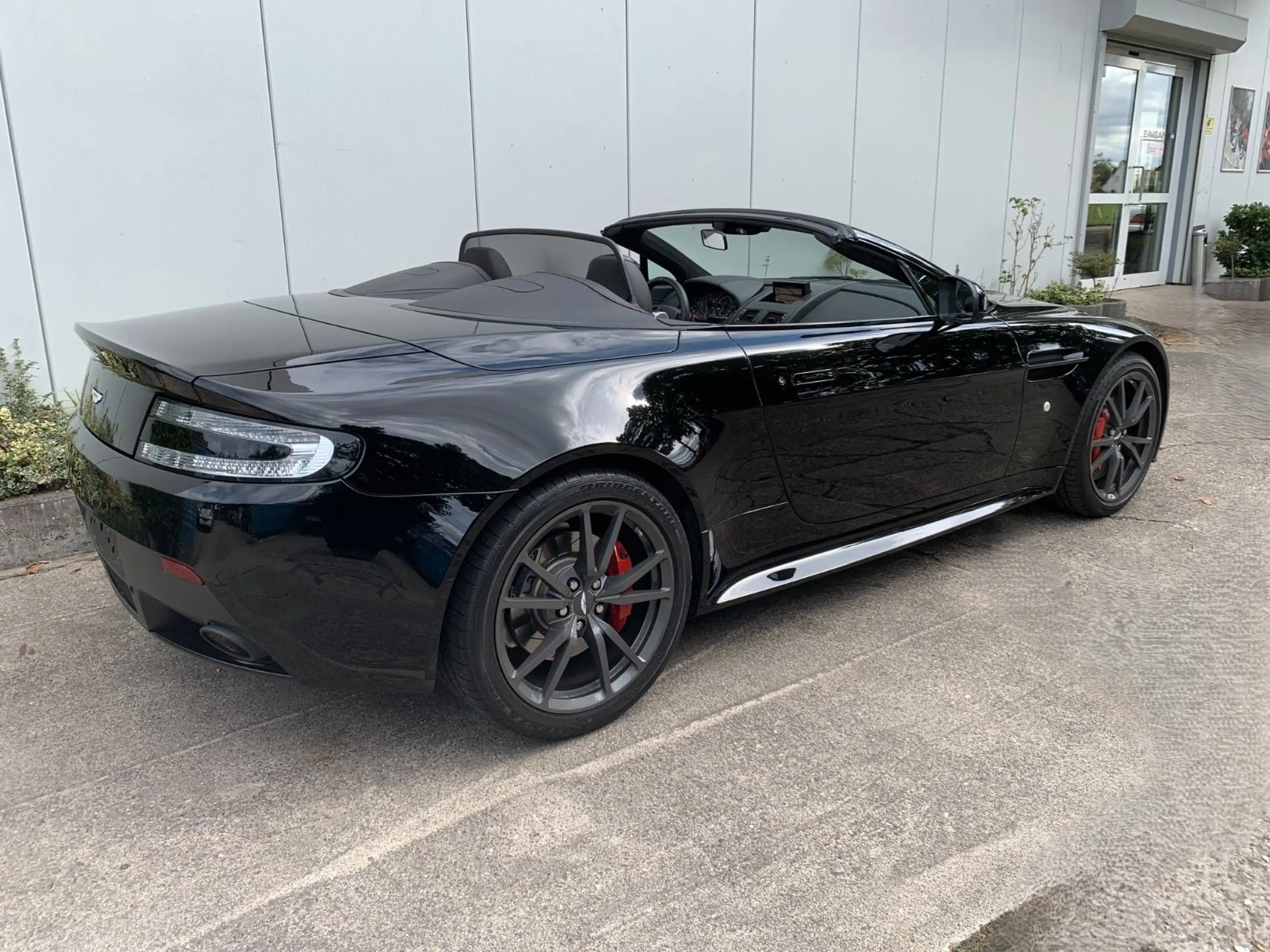 Aston Martin V8 1. Hand Garantie Haljahreswagen Zust. — photo 5