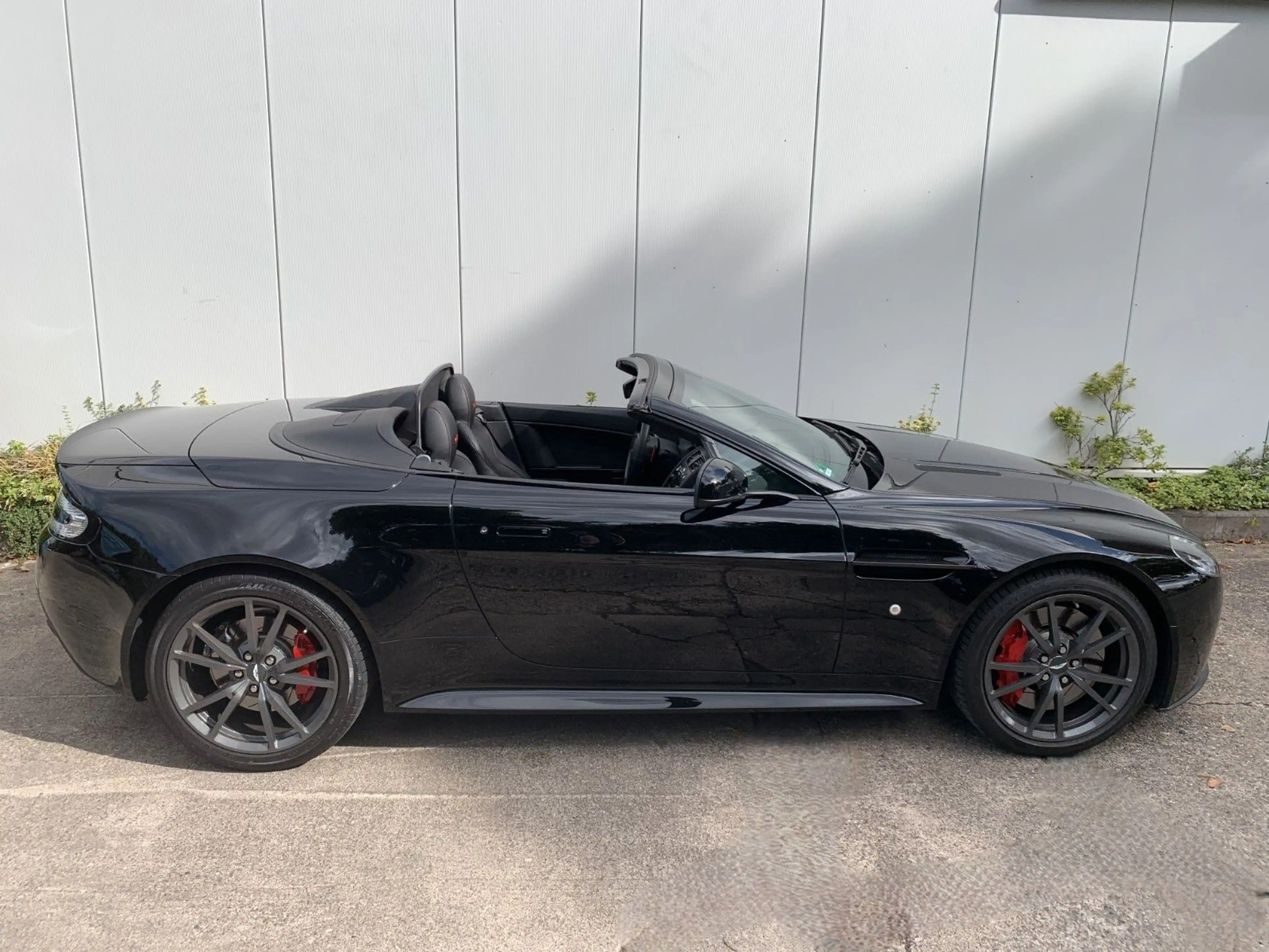 Aston Martin V8 1. Hand Garantie Haljahreswagen Zust. — photo 7
