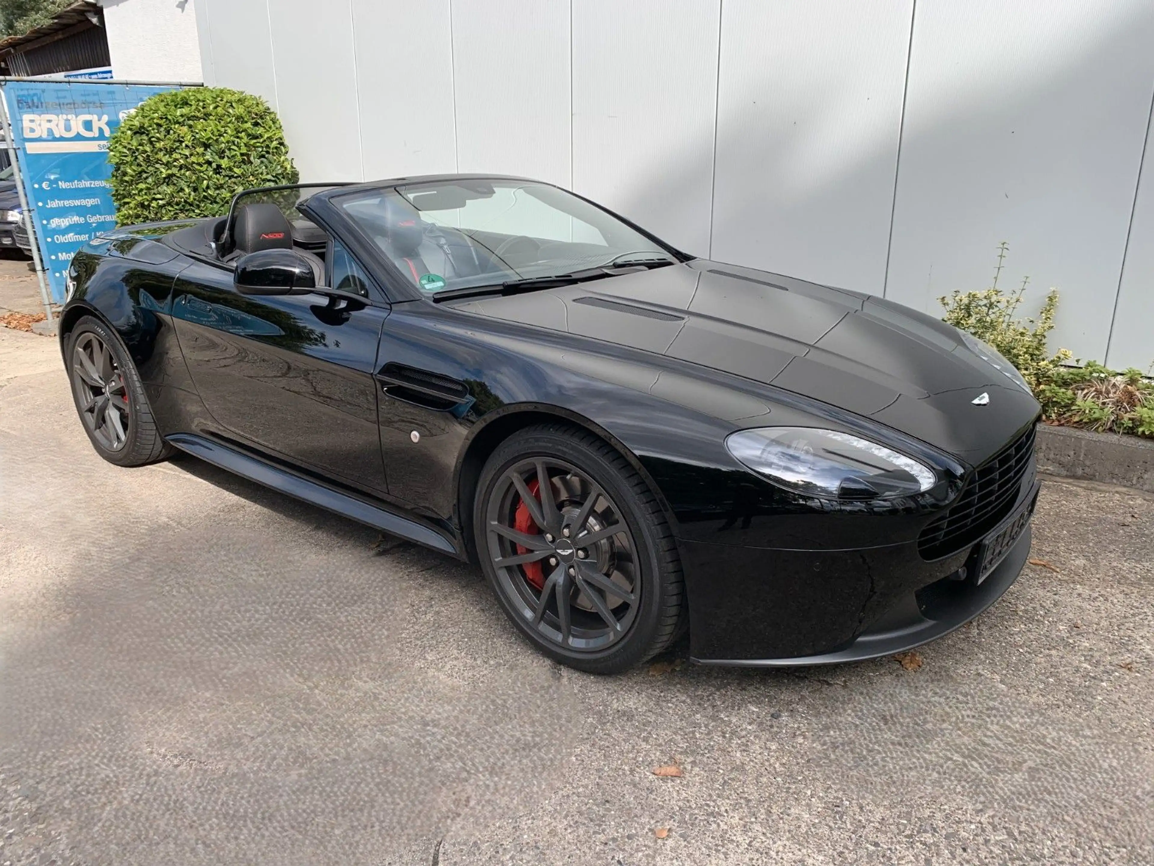 Aston Martin V8 1. Hand Garantie Haljahreswagen Zust. — photo 4
