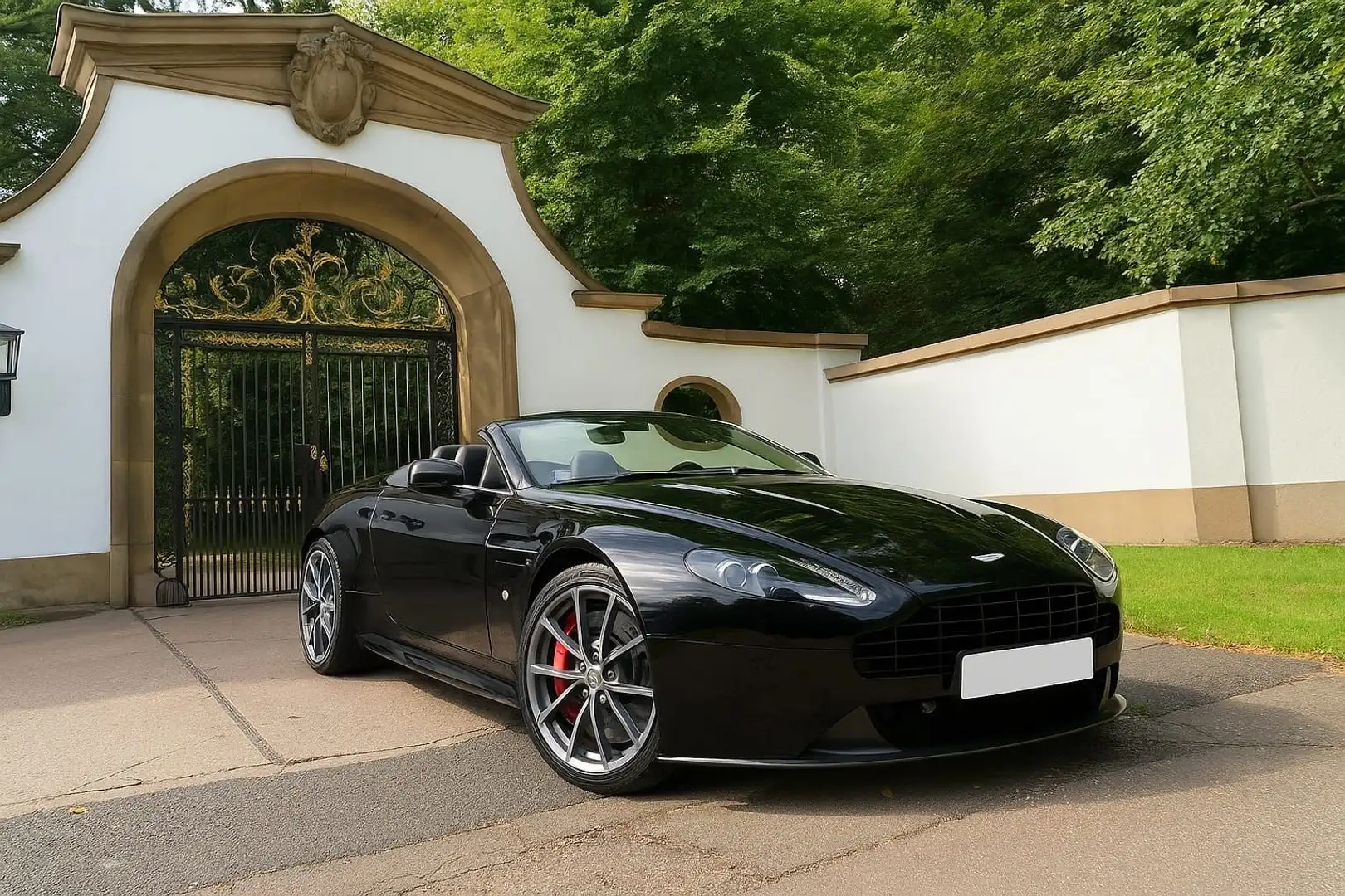 Aston Martin V8 1. Hand Garantie Haljahreswagen Zust. Schwarz - 1