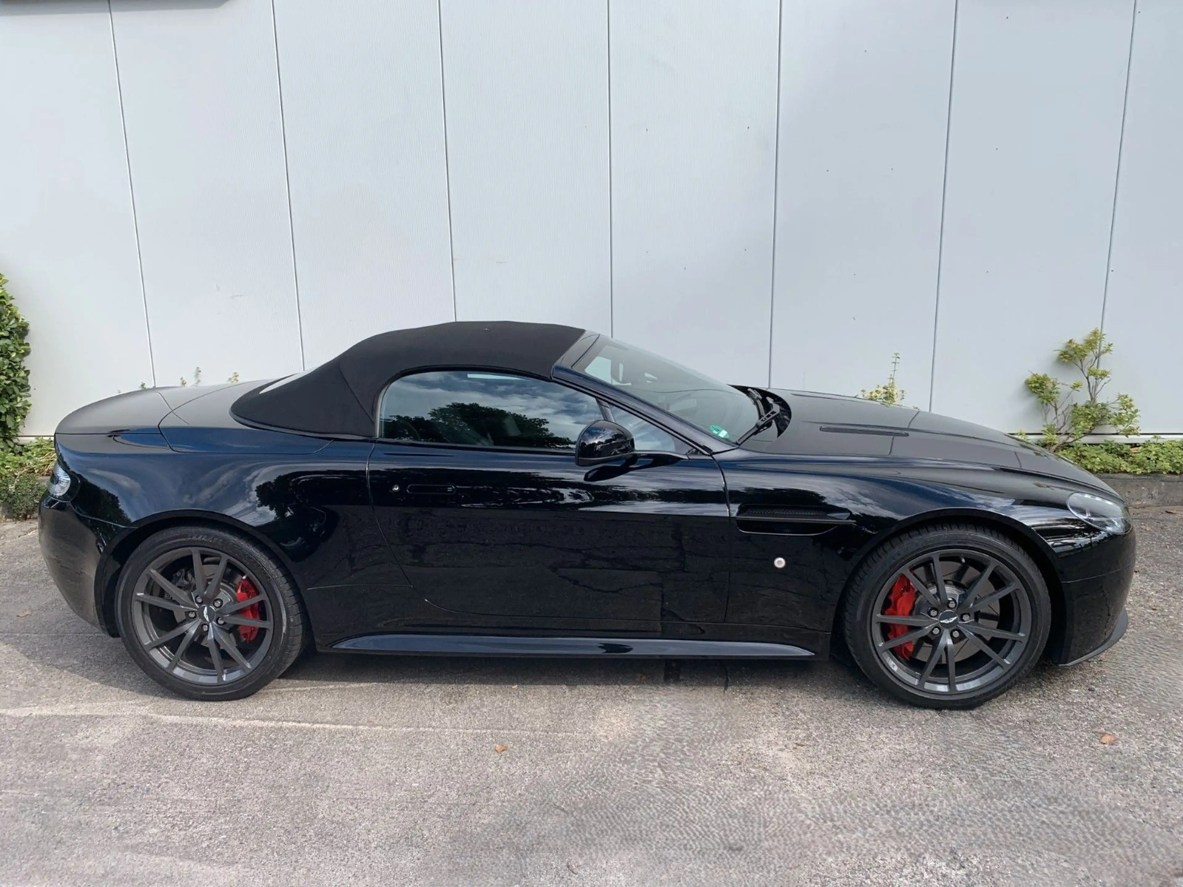 Aston Martin V8 1. Hand Garantie Haljahreswagen Zust. — photo 15