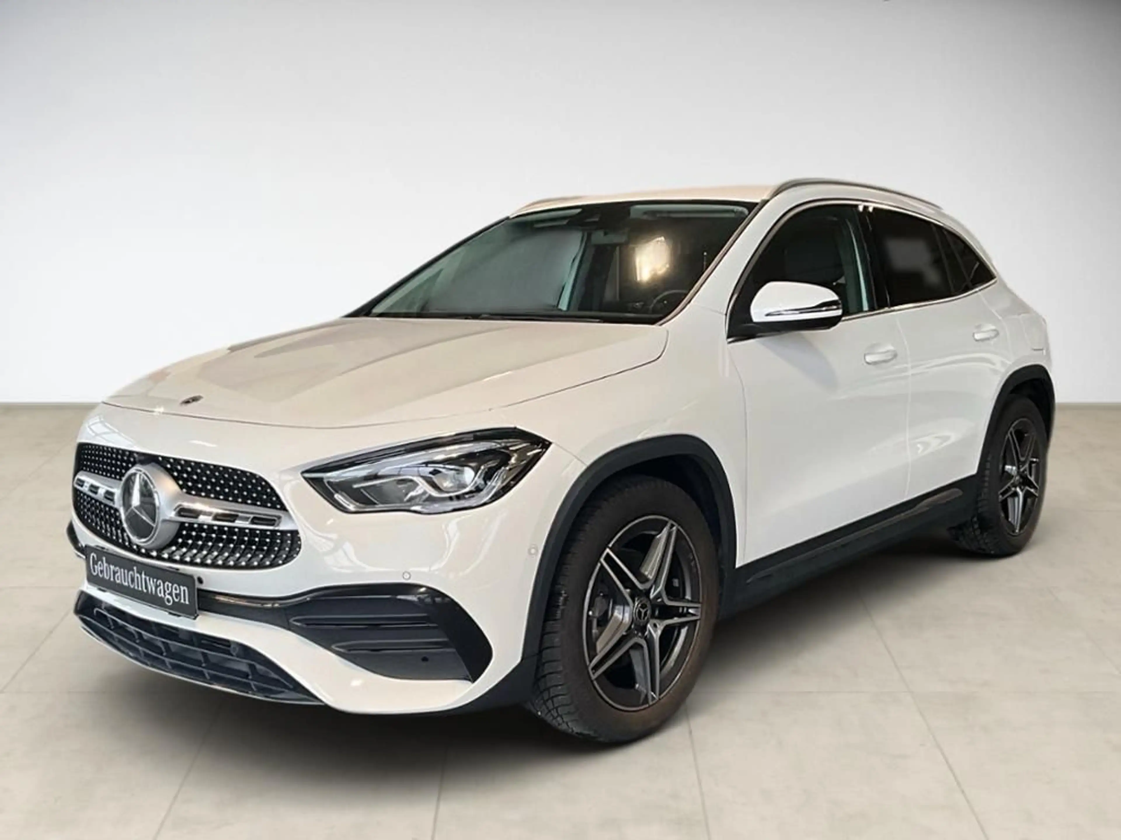 Mercedes-Benz GLA 200 AMG S-Sitz KAM PDC SpurH AUT LED