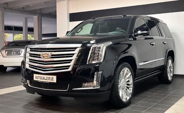 Cadillac Escalade Platinum | 1. Hand - Deutsches Fzg.!