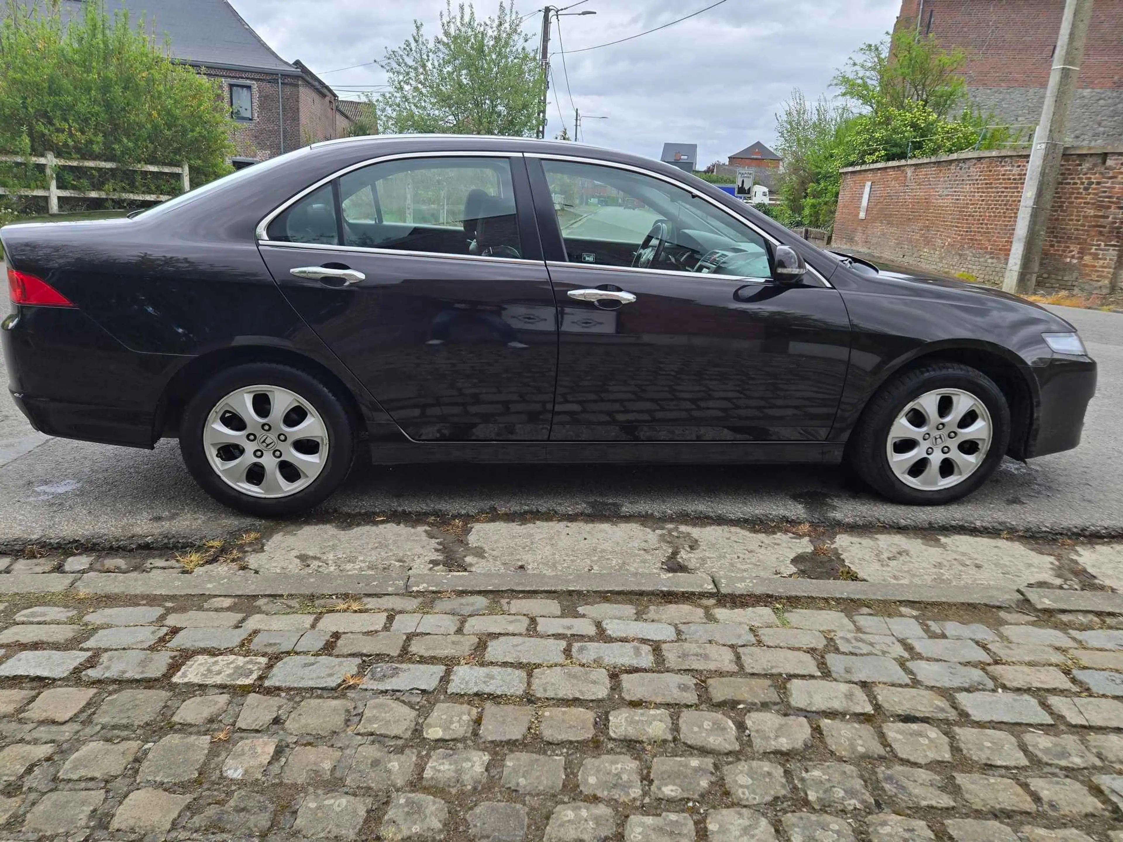 Honda Accord 2.0i 16v 121000Km carnet complet — photo 6