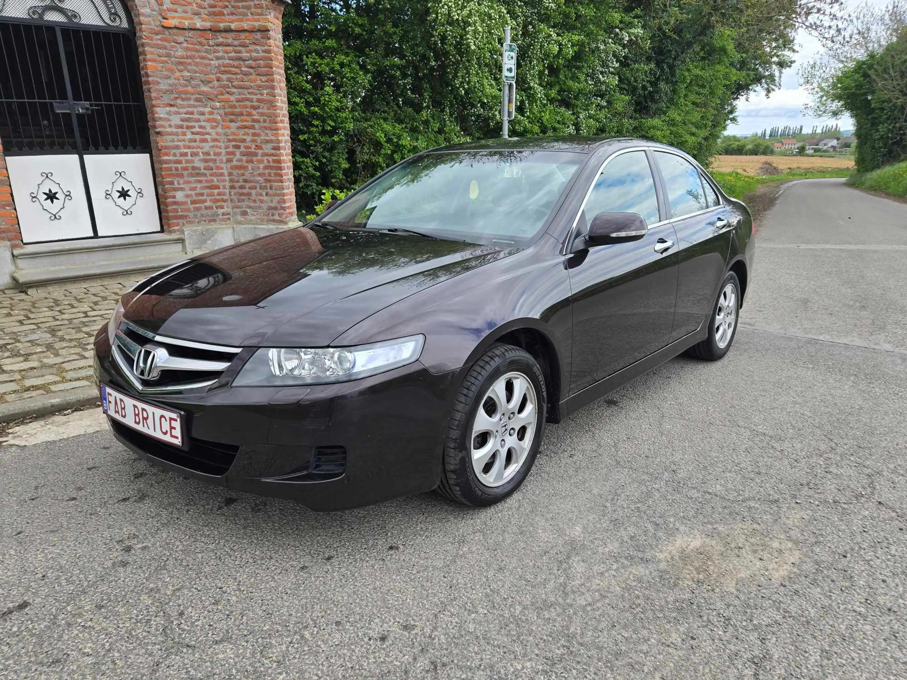 Honda Accord 2.0i 16v 121000Km carnet complet — photo 2